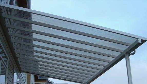 KELEBIHAN KANOPI POLYCARBONATE | BENGKEL LAS NONO JOGJA