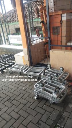 troli sampah 